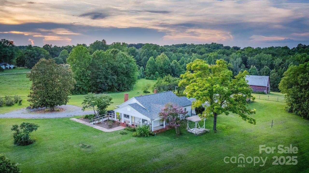 5486 Sherrills Ford Rd., Catawba, NC 28609