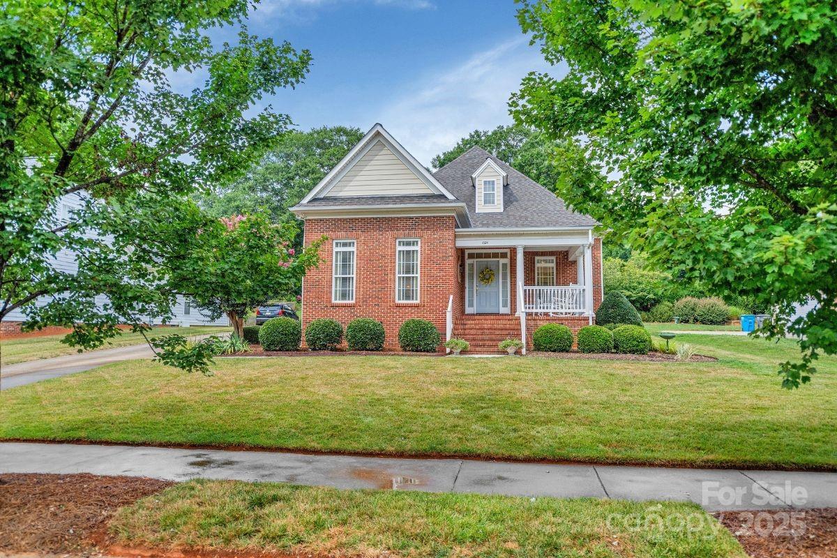 1024 Garibaldi Ridge Ct., Belmont, NC 28012