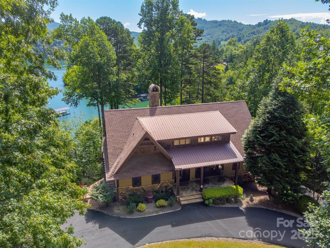 540 Rocky Bluff Dr., Bryson City, NC 28713