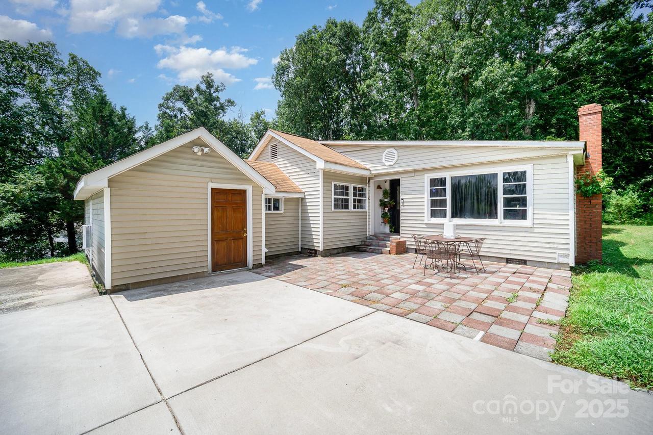 5331 Beam Lake Dr., Charlotte, NC 28216