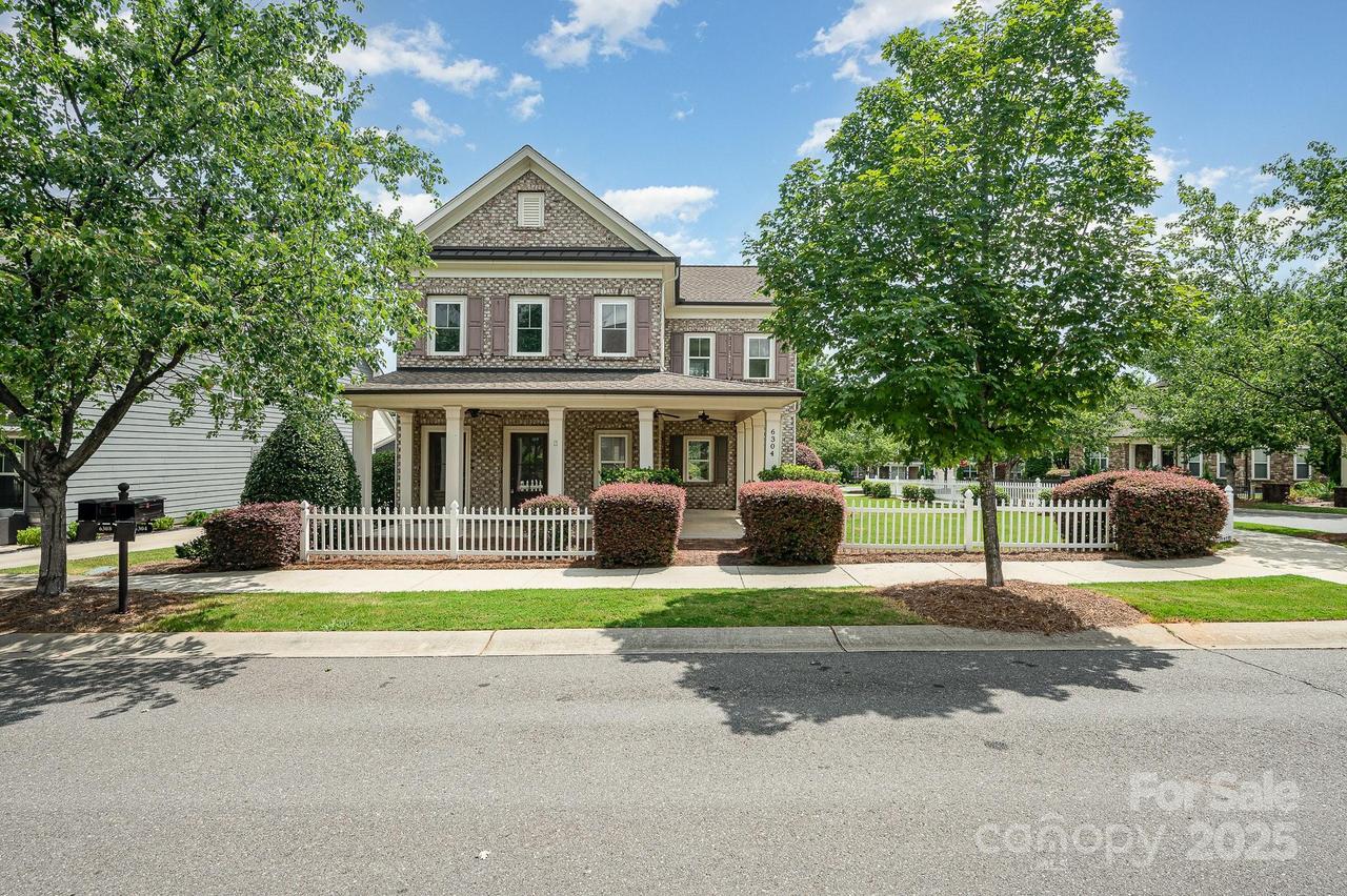 6304 Kennard Dr., Charlotte, NC 28216