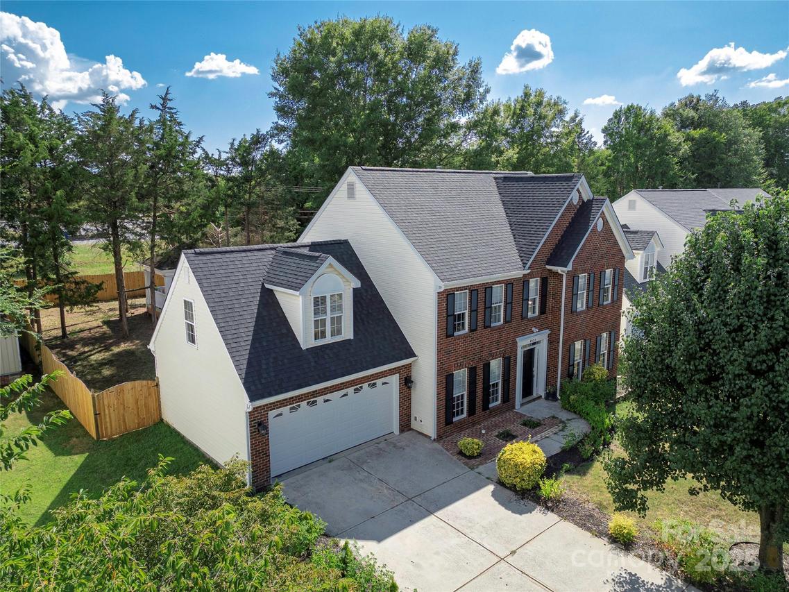 4533 Cades Cove Dr., Charlotte, NC 28273