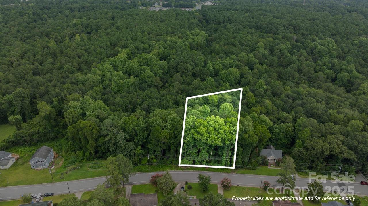 1818 Spruce St., Fayetteville, NC 28303