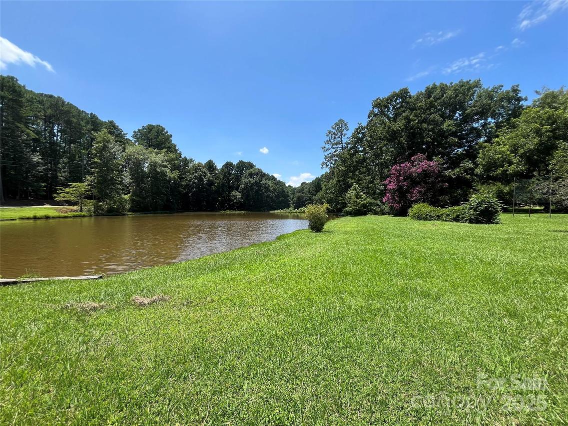 207 Leach St., Biscoe, NC 27209