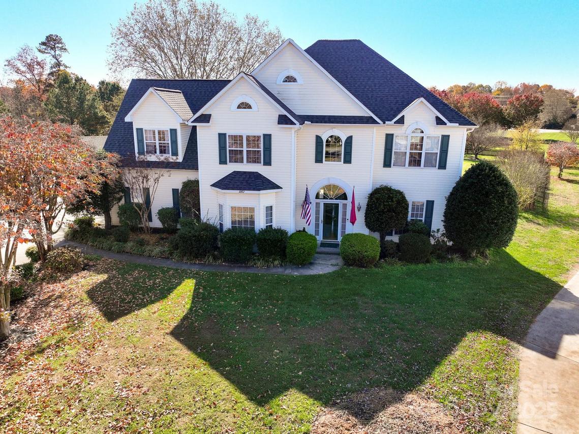 180 Elizabeth Hearth Rd., Mooresville, NC 28115