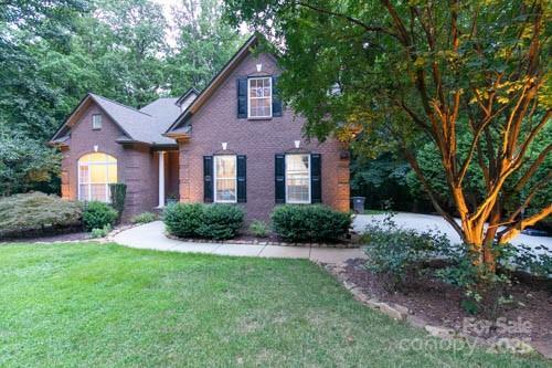 207 Streamside Pl., Mooresville, NC 28115