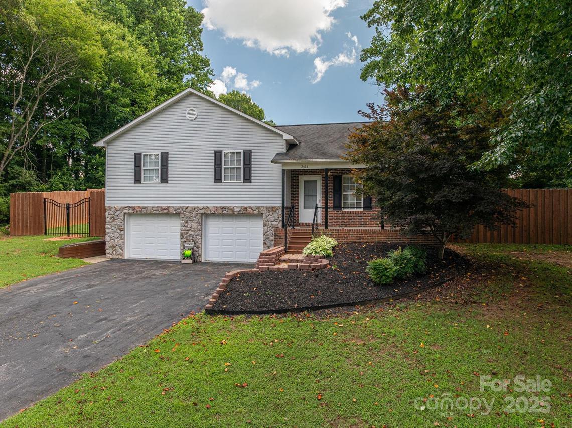 2414 22nd St., Hickory, NC 28601