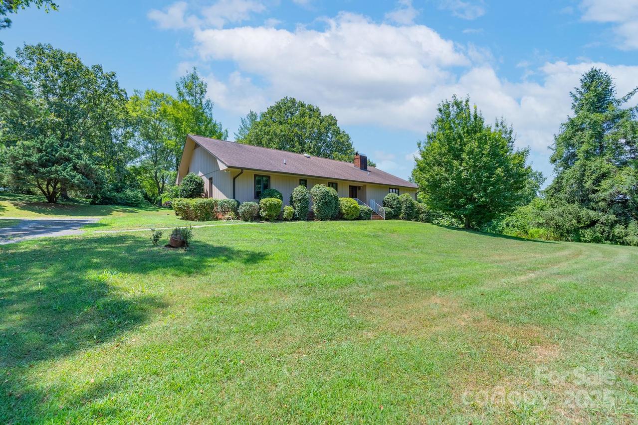 201 Fleming Dr., Rutherfordton, NC 28139