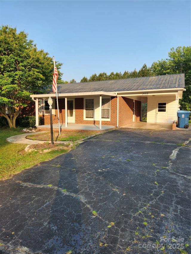 490 S Moose Rd., Mount Pleasant, NC 28124