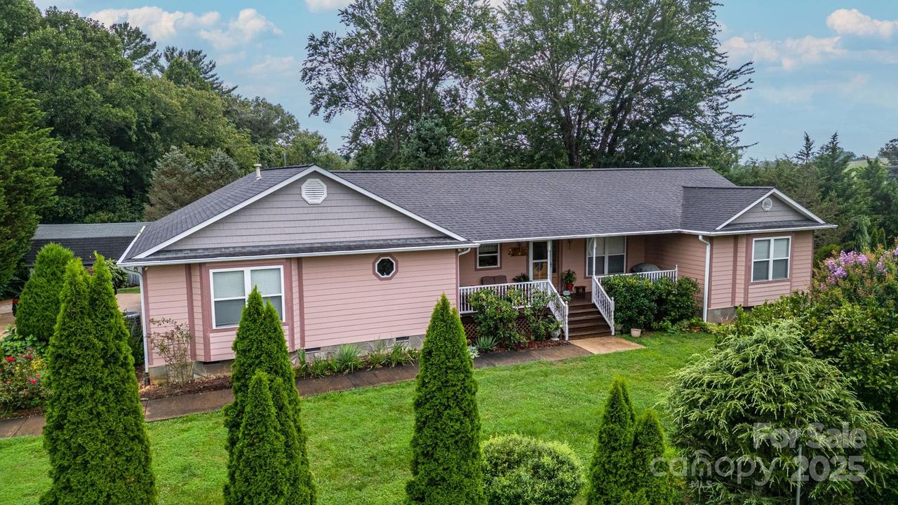 40 Collins Rd., Marshall, NC 28753