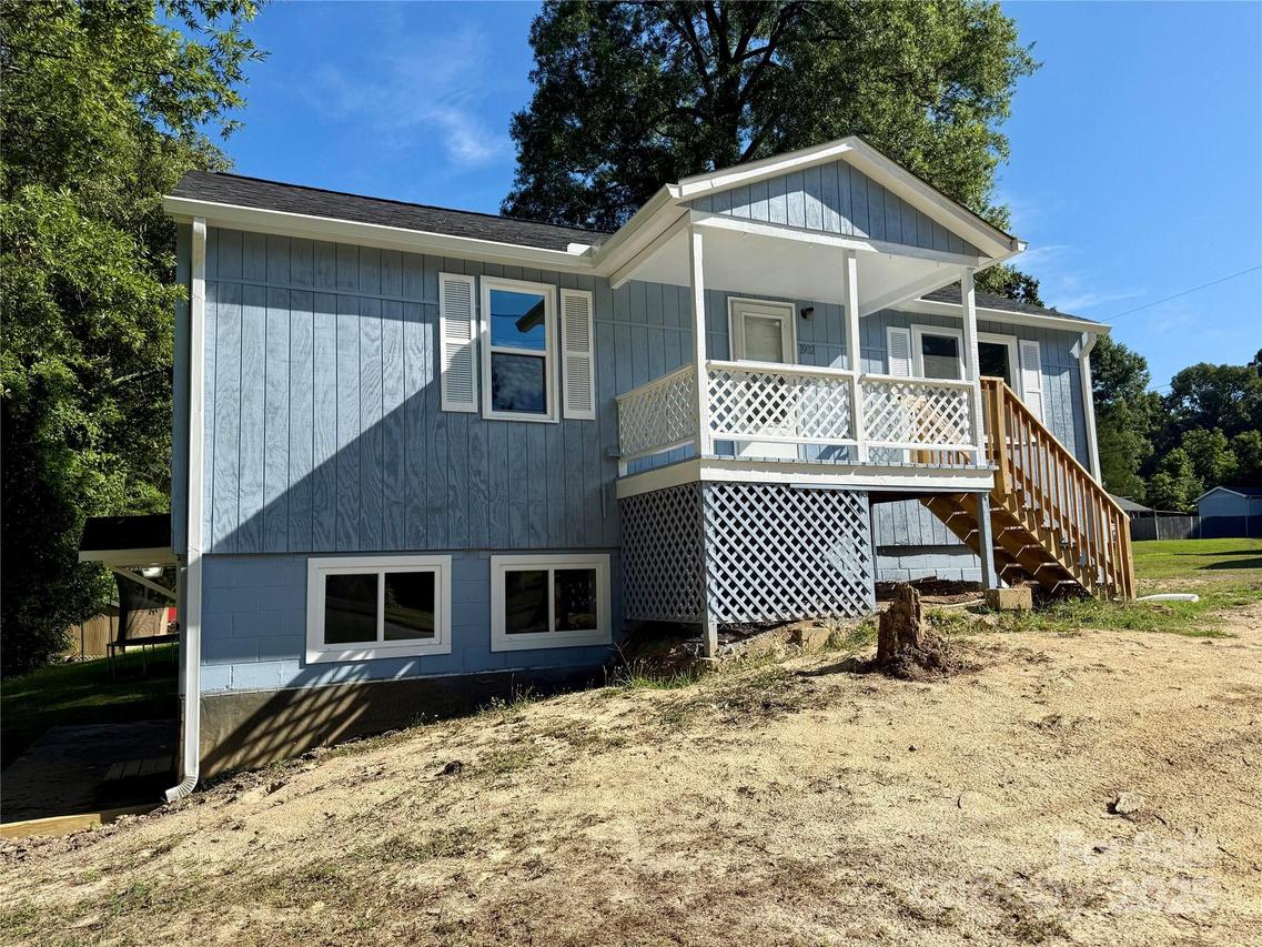 1902 W 5th Ave., Gastonia, NC 28052