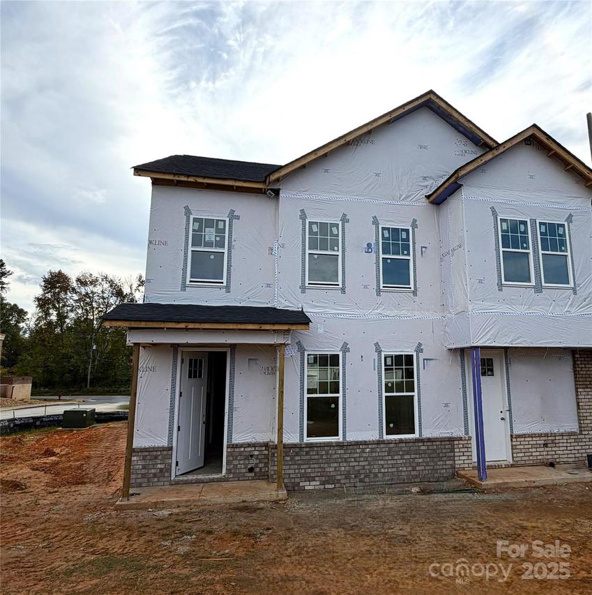201 Vanguard Ln. #13, Cramerton, NC 28032