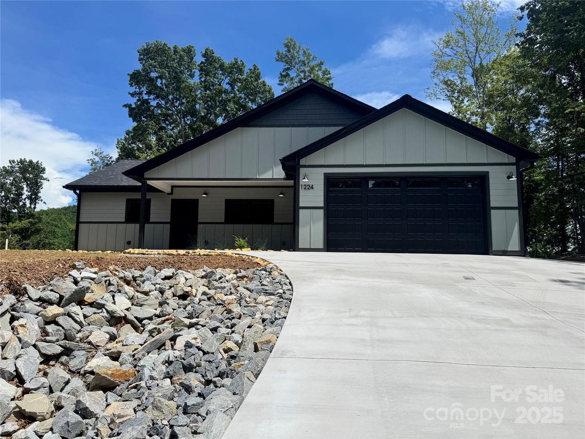 1224 Haven Heights Dr. #98 and 99, Marion, NC 28752