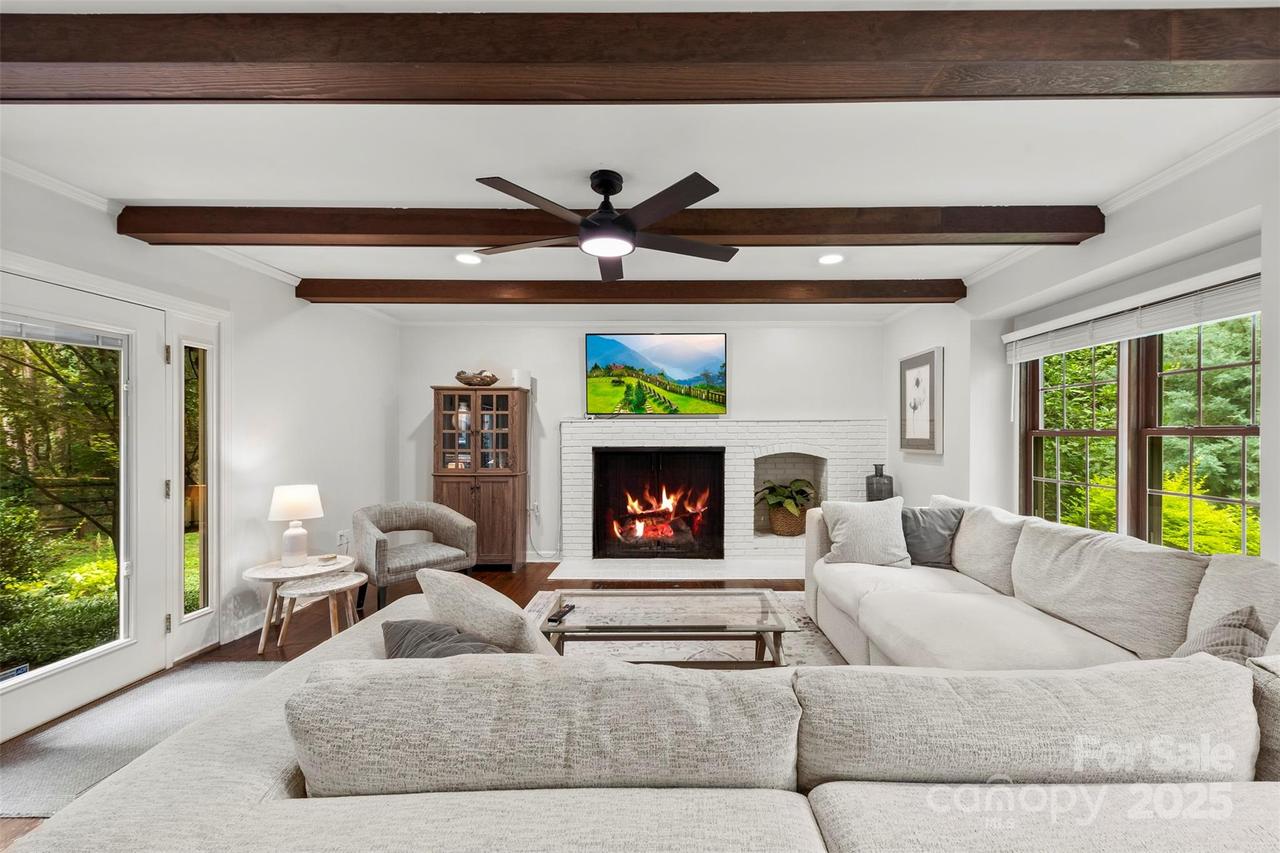 6234 Carmel Station Ave., Charlotte, NC 28226
