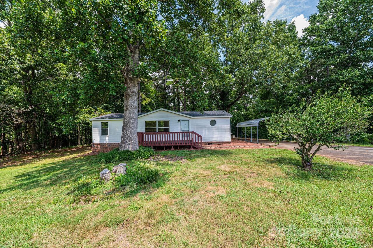 6400 Raven Hill Dr., Hickory, NC 28602
