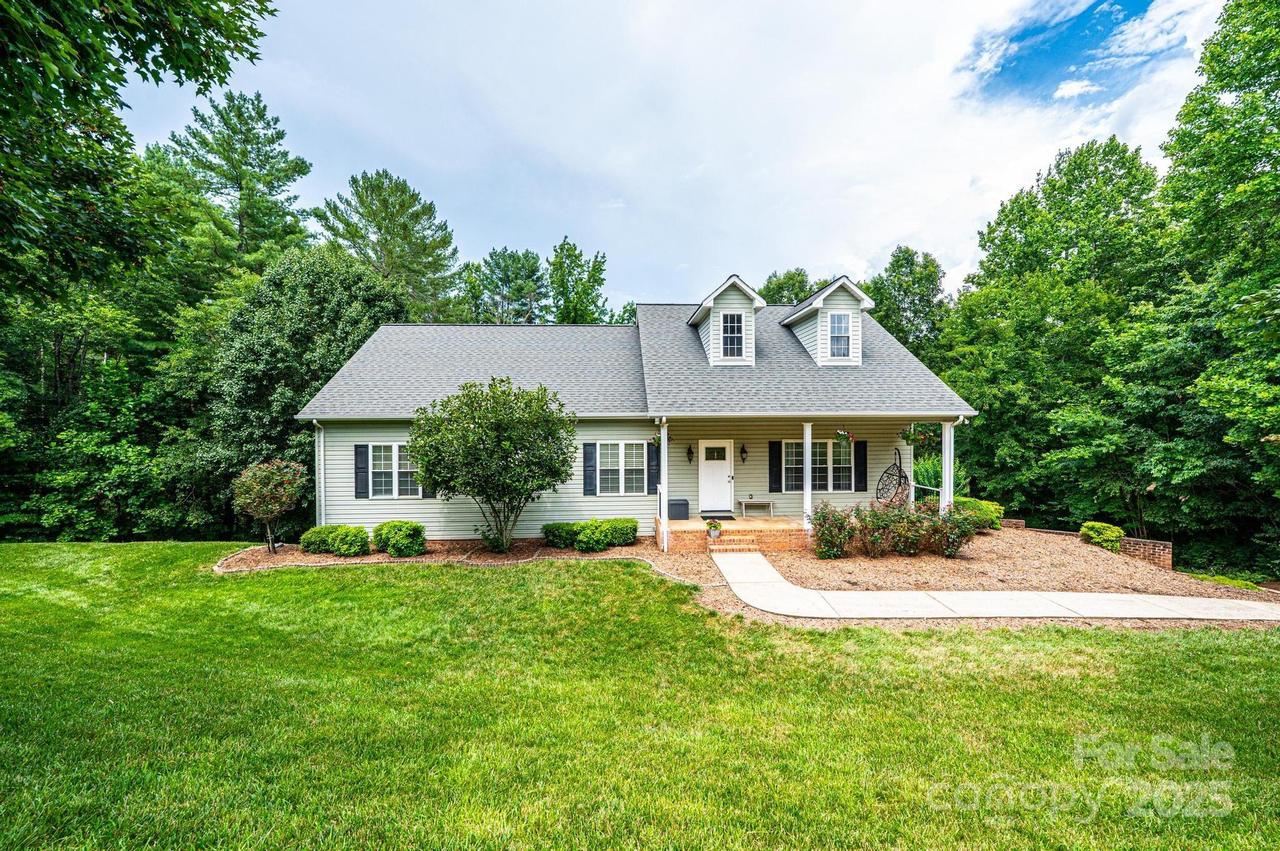 1040 Julius Ct., Lenoir, NC 28645
