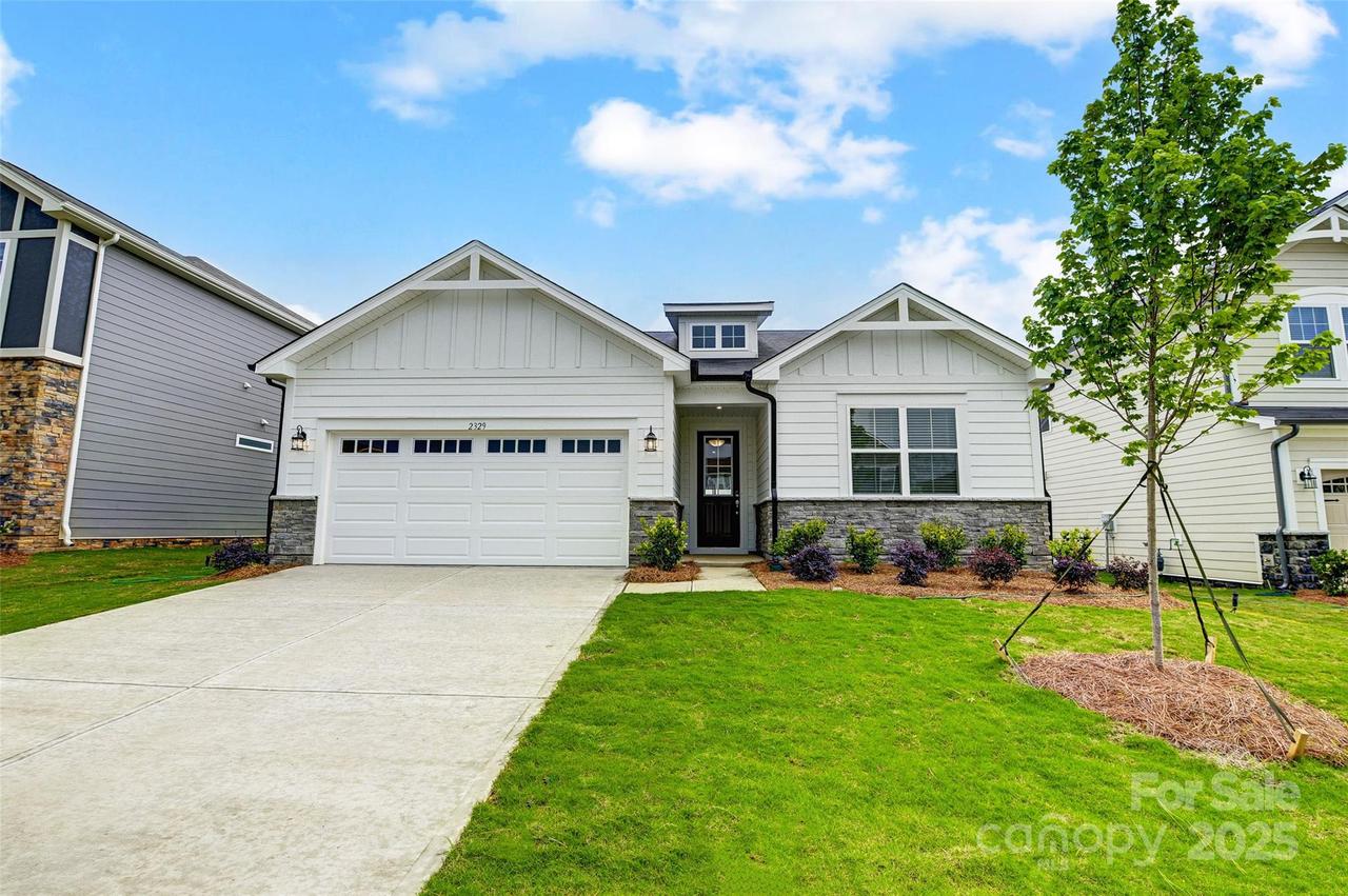 2814 Westmont Dr., Gastonia, NC 28052
