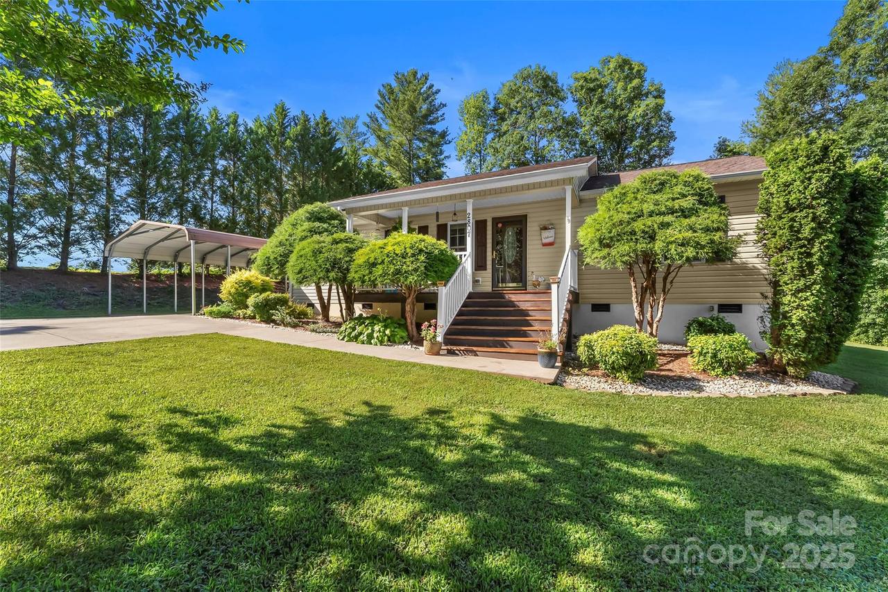 2807 Hollybrook Ln., Morganton, NC 28655