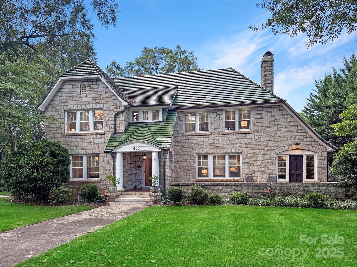 436 3rd Ave., Hickory, NC 28601