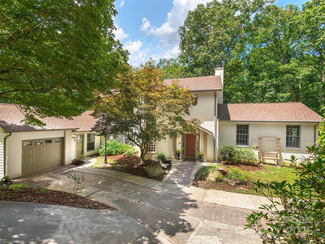 608 Upper Sondley Dr., Asheville, NC 28805