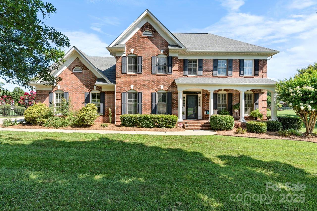 2774 Palmer Dr., Conover, NC 28613