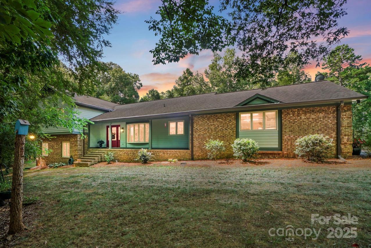 208 Falcon Dr., Concord, NC 28025