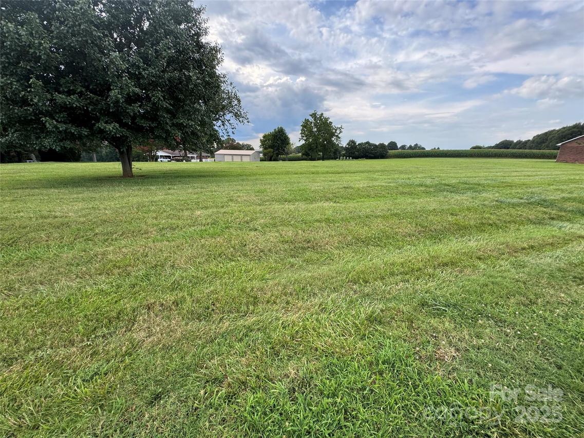 3416 Dreamy Ln. #2, Claremont, NC 28610