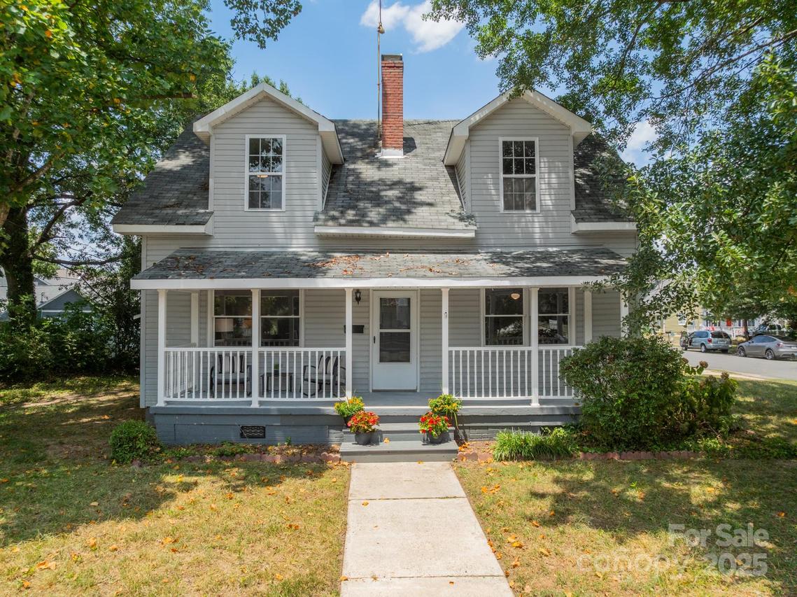 1002 W 2nd Ave., Gastonia, NC 28052