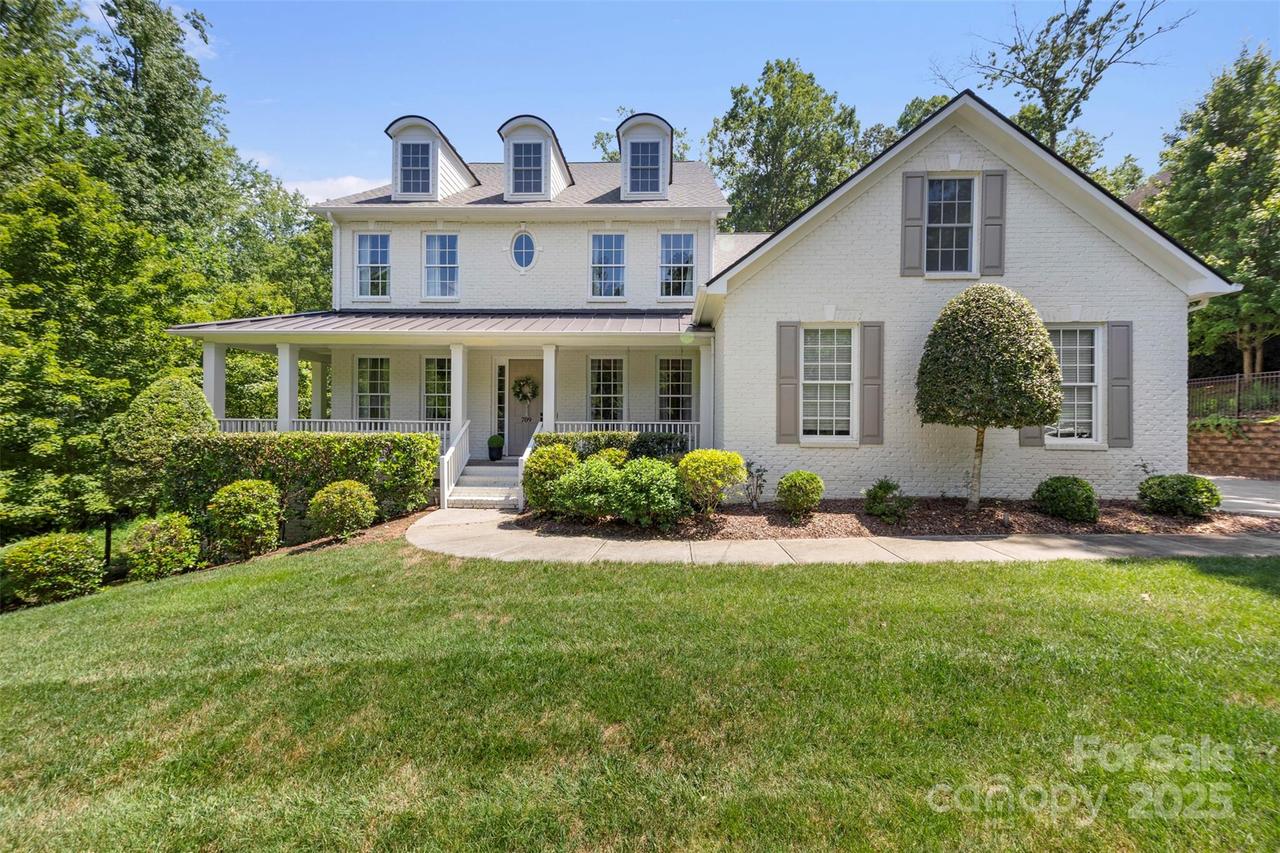 709 Woodcliff Ct., Marvin, NC 28173