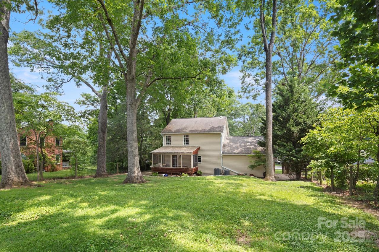 15 Graceland Pl., Arden, NC 28704