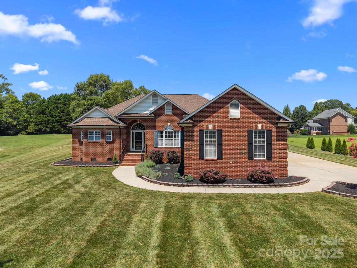 6006 Leeds Ct., Monroe, NC 28110