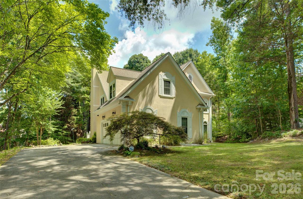 15608 Woodland Ridge Ln. #13, Charlotte, NC 28278