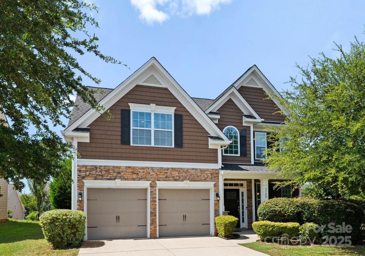 9728 Elgin Moor Rd., Charlotte, NC 28278