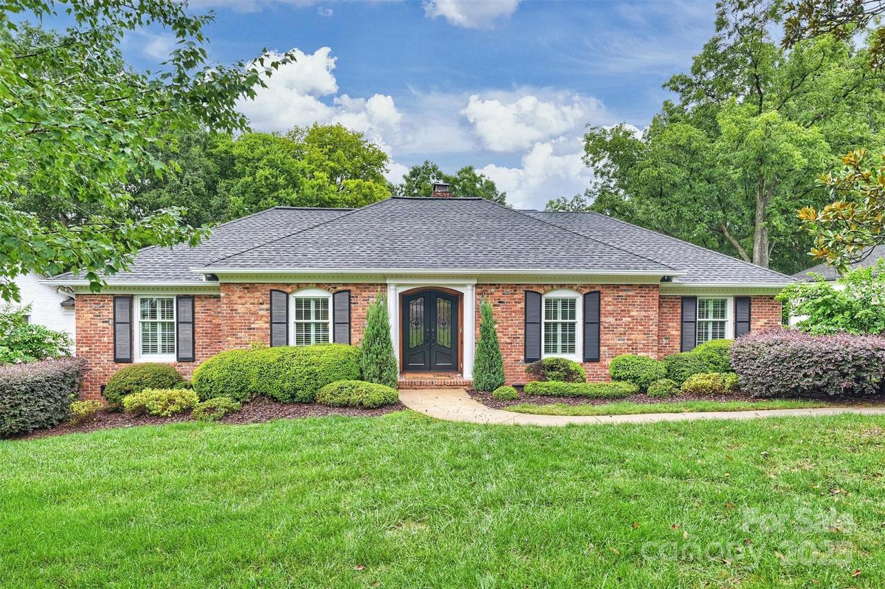 2900 Ferncliff Rd., Charlotte, NC 28211