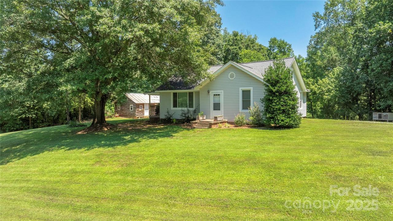 2770 St James Church Rd., Newton, NC 28658