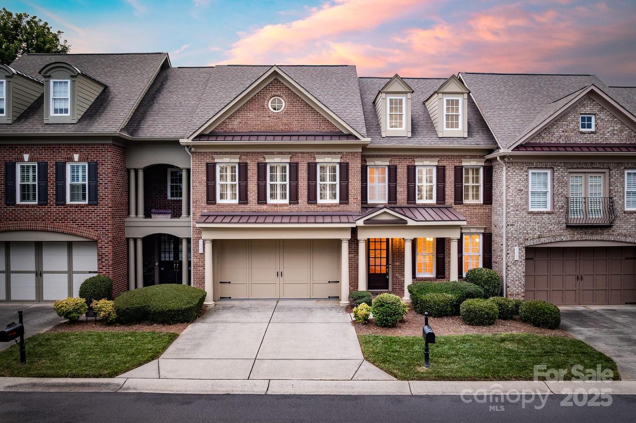 11756 Easthampton Cir., Charlotte, NC 28277