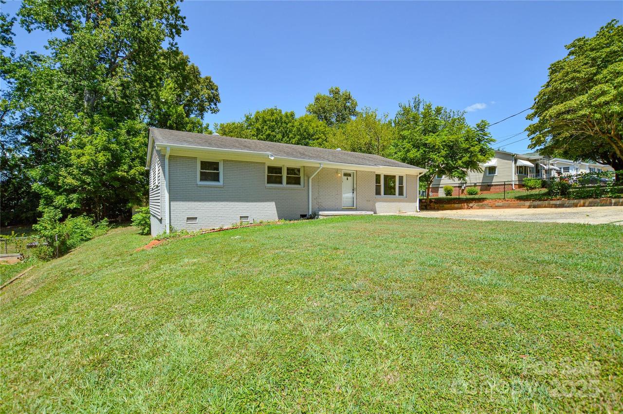 116 Brymer Rd., Gastonia, NC 28056