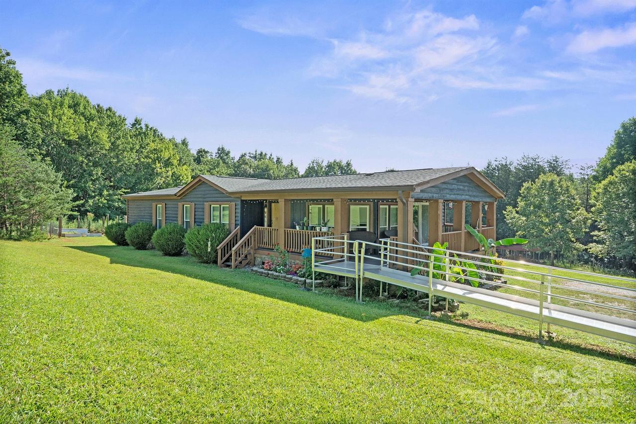 3042 Lynn Mountain Rd., Vale, NC 28168