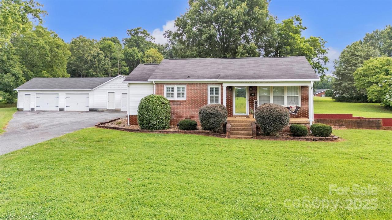 96 Friendship Church Rd., Taylorsville, NC 28681