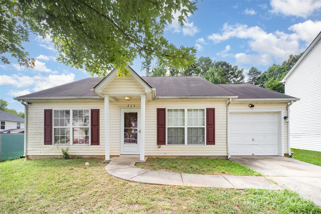 513 Stillgreen Ln., Charlotte, NC 28214