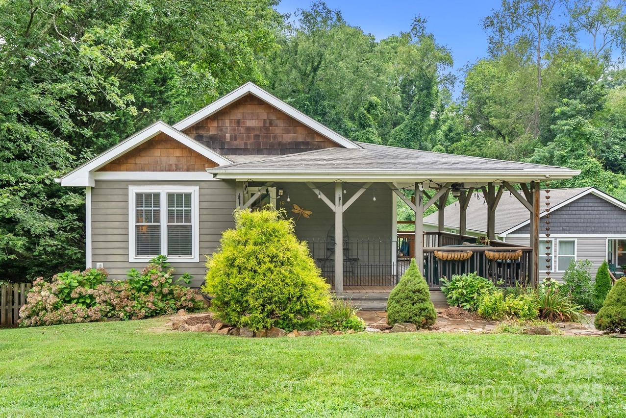19 Rhudy Rd., Asheville, NC 28806