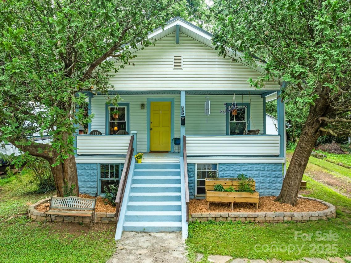 76 Allen St., Asheville, NC 28806