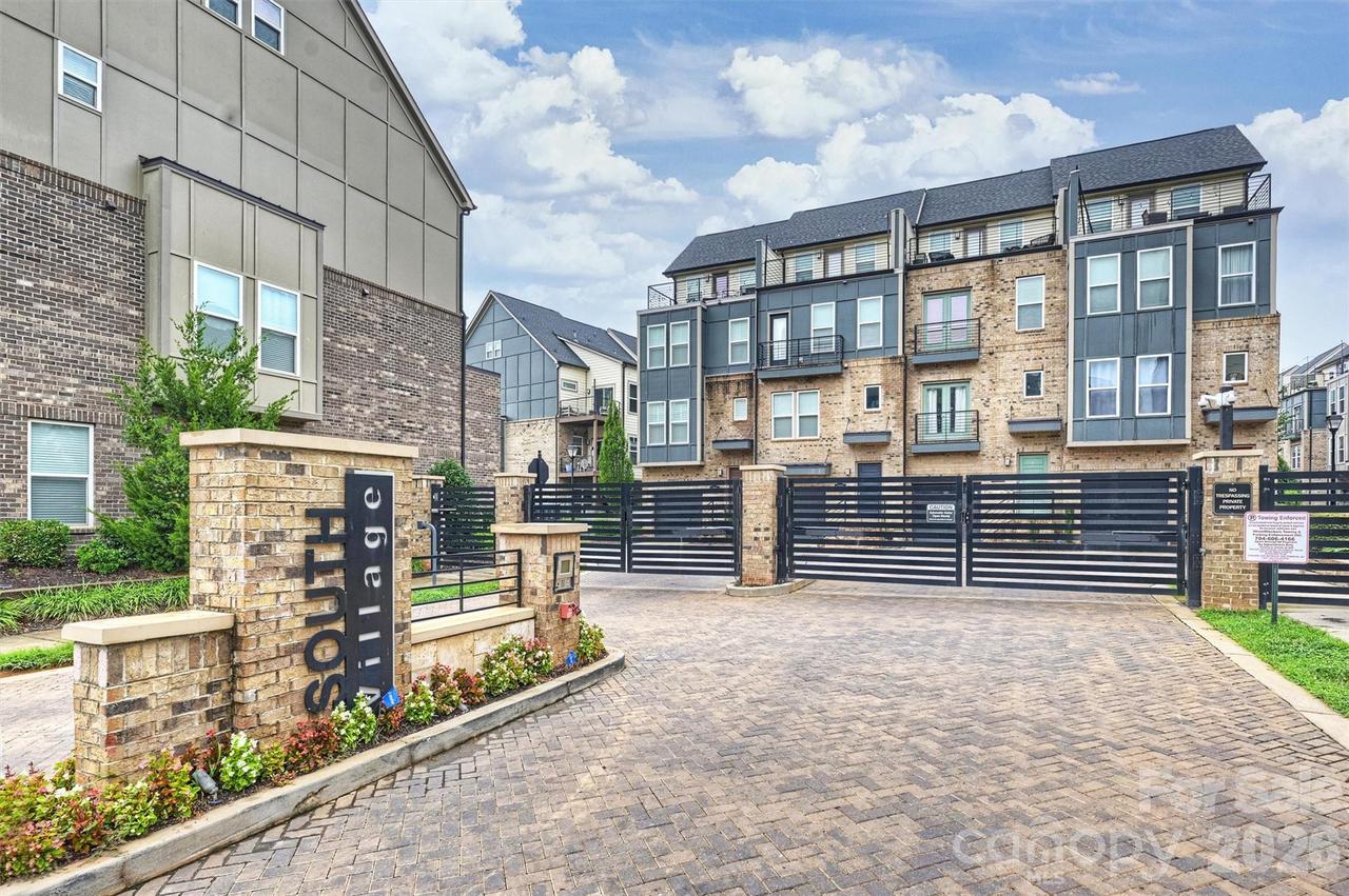 3524 Craughwell Dr., Charlotte, NC 28209