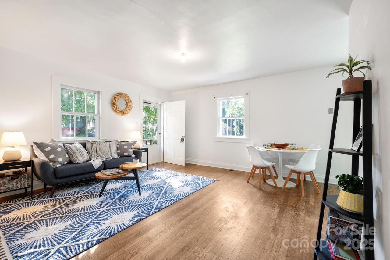 69 Branning St., Asheville, NC 28806