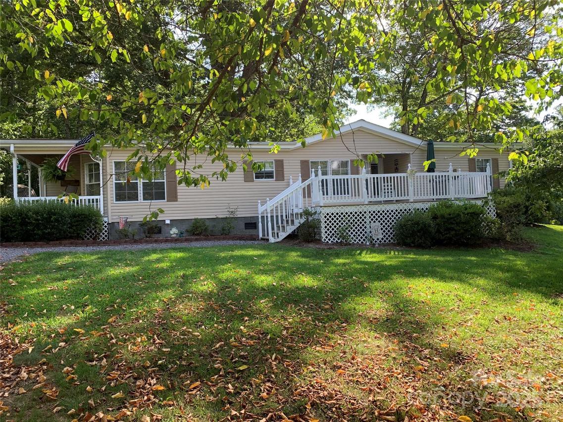 306 Fountain Way, Swannanoa, NC 28778