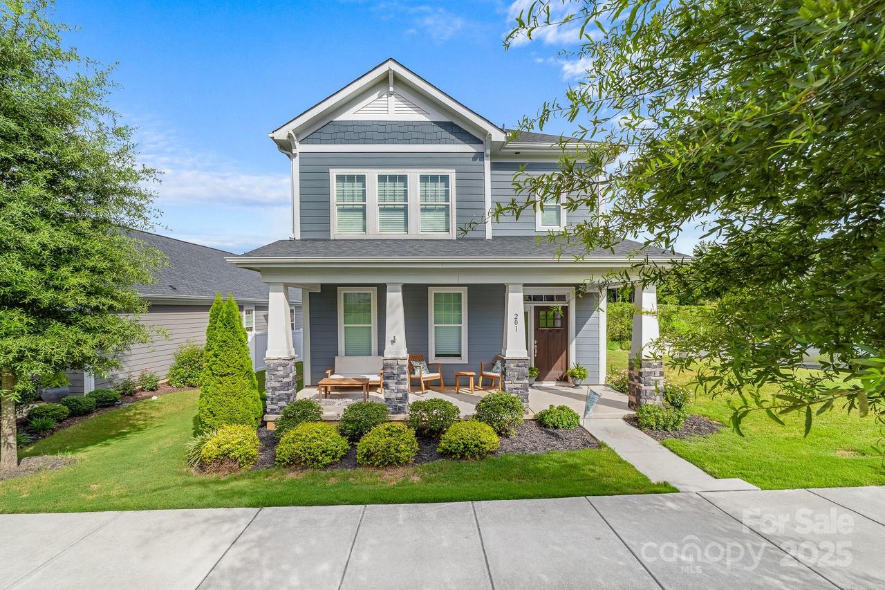 201 Mac Aly None, Cramerton, NC 28032