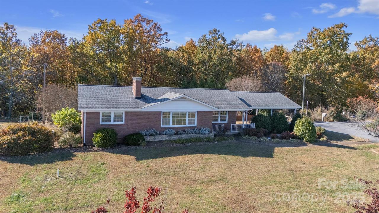 1103 Sam Hefner Rd., Taylorsville, NC 28681