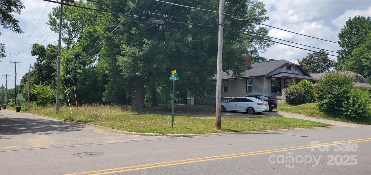 612 Monroe St. #67&68, Statesville, NC 28677