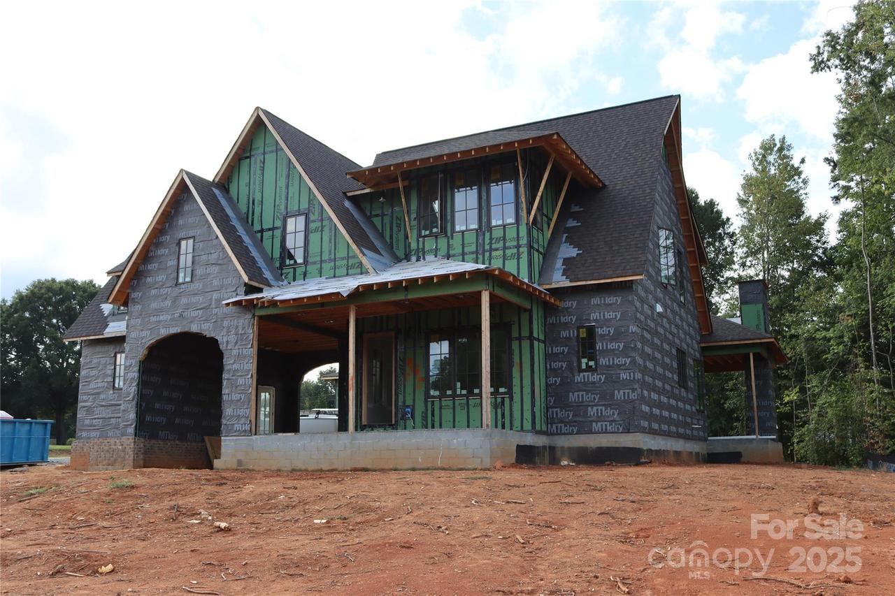 6005 Long Stirrup Ln., Mint Hill, NC 28227