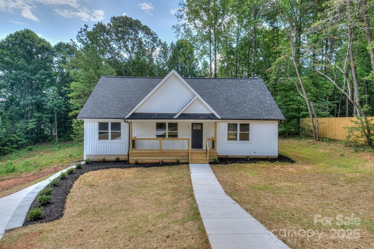 110 S Yadkin River Rd., Statesville, NC 28625
